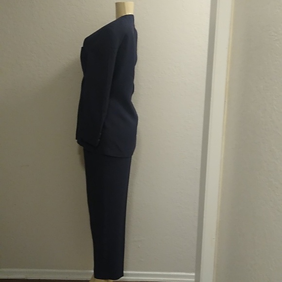Giorgio Armani 42 10 Women's Navy Blue Pants Jacket Suit -- Final Price - Picture 2 of 16